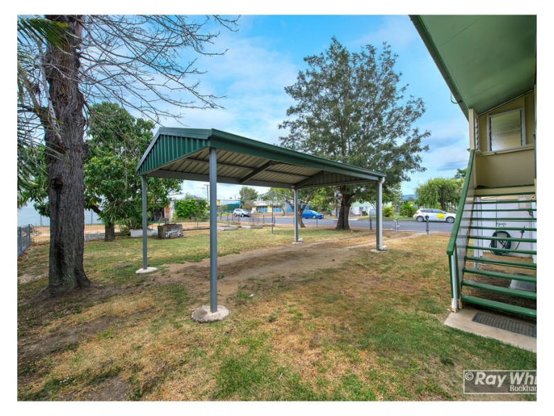 1 Tung Yeen Street, Park Avenue QLD 4701