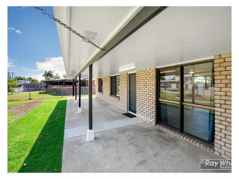 67 Medcraf Street, Park Avenue QLD 4701