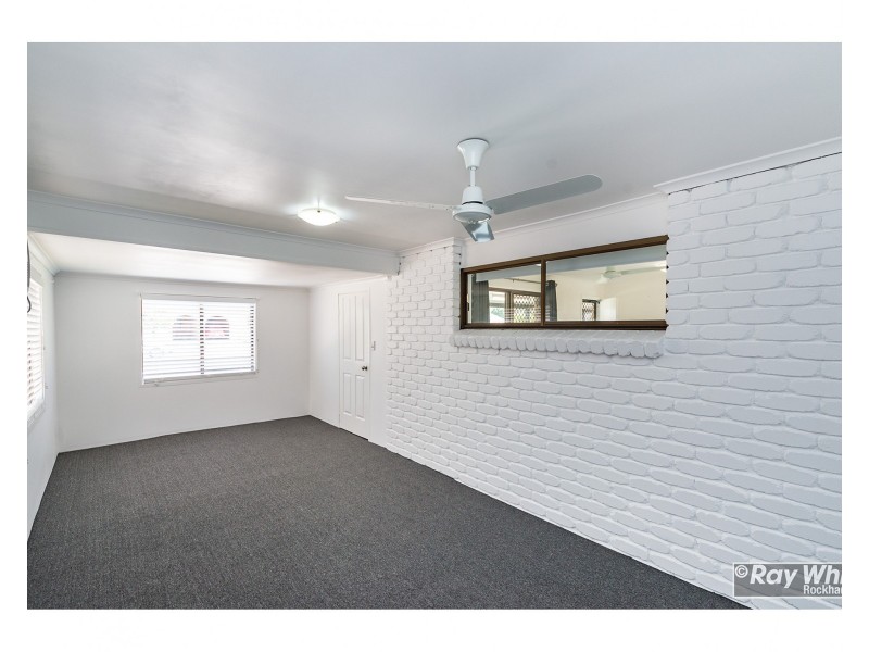 67 Medcraf Street, Park Avenue QLD 4701