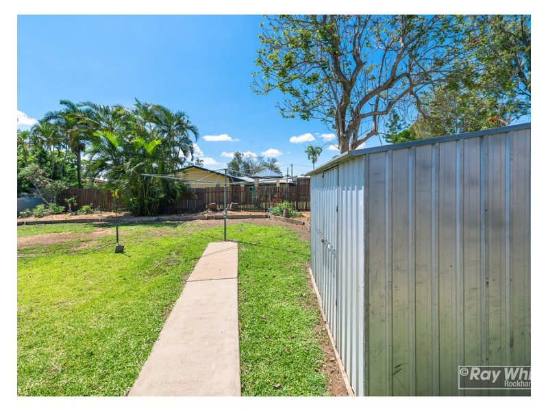 67 Medcraf Street, Park Avenue QLD 4701