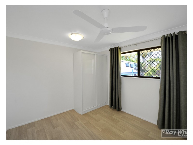 67 Medcraf Street, Park Avenue QLD 4701