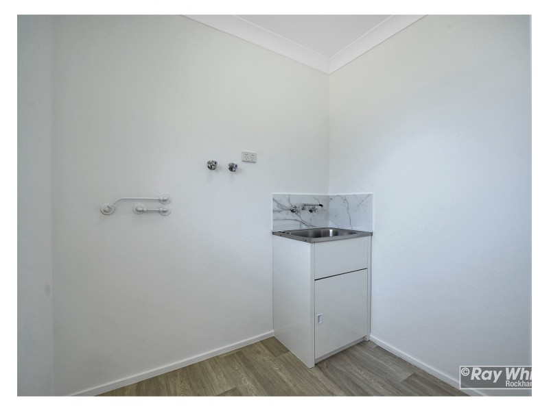 67 Medcraf Street, Park Avenue QLD 4701