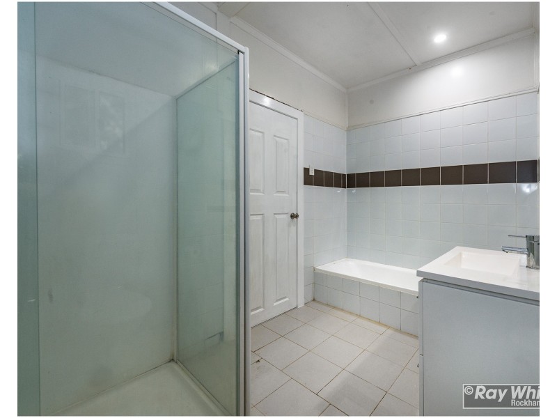 107 Thozet Road, Koongal QLD 4701