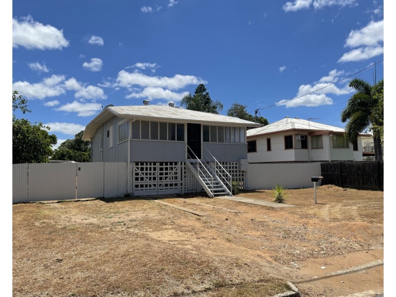 18 Taylor Street, Park Avenue QLD 4701