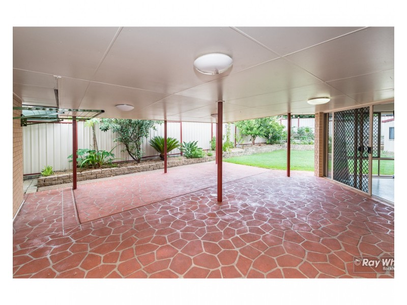 3 Van Haeren Street, Kawana QLD 4701