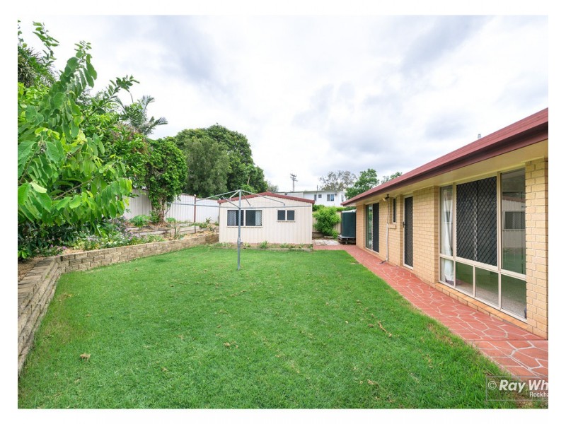 3 Van Haeren Street, Kawana QLD 4701