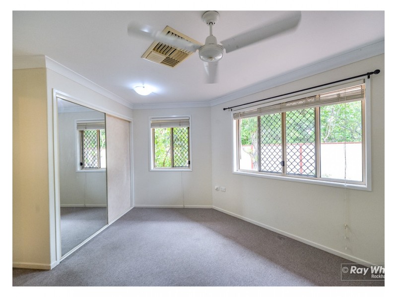 3 Van Haeren Street, Kawana QLD 4701