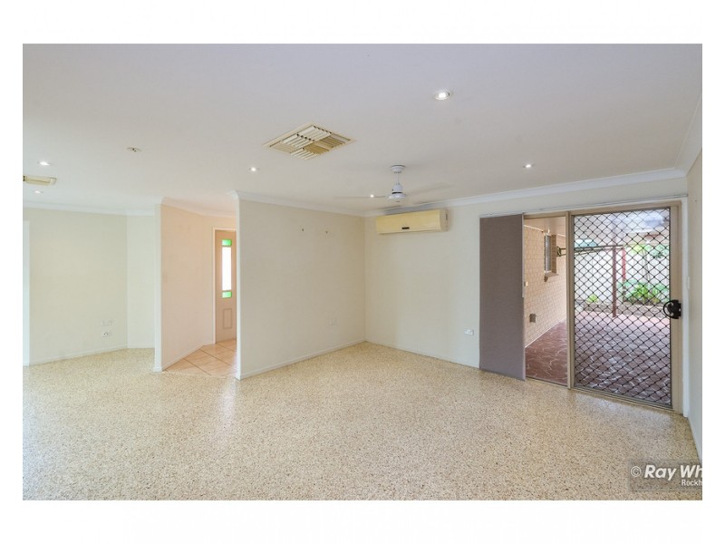 3 Van Haeren Street, Kawana QLD 4701