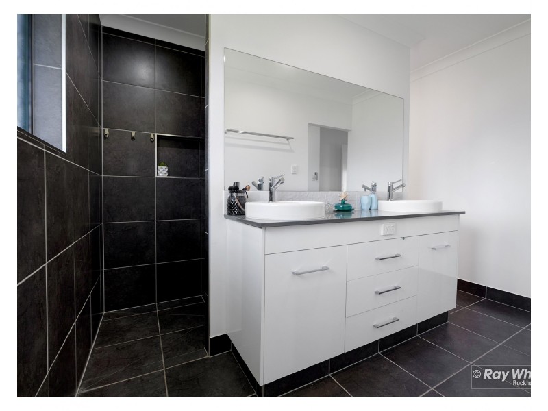5 Tomtit Avenue, Parkhurst QLD 4702