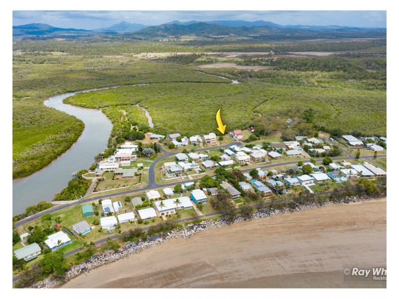 16 Giorgi Close, Keppel Sands QLD 4702