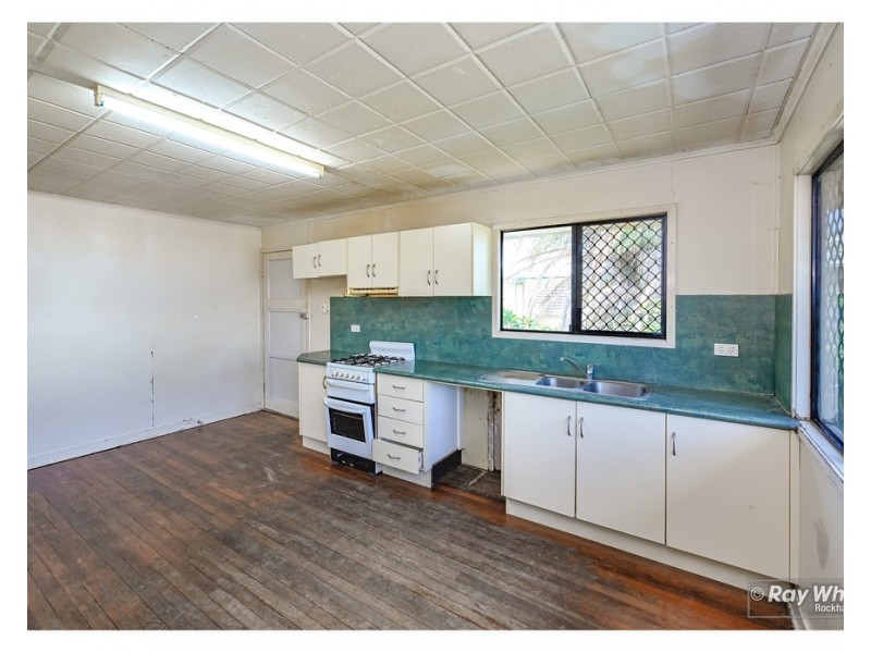 10 Wambool Street, West Rockhampton QLD 4700