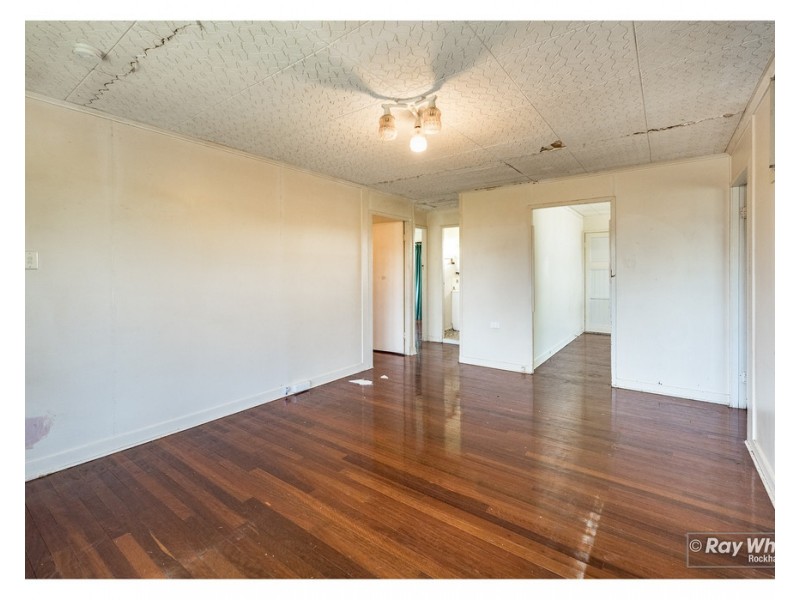 10 Wambool Street, West Rockhampton QLD 4700