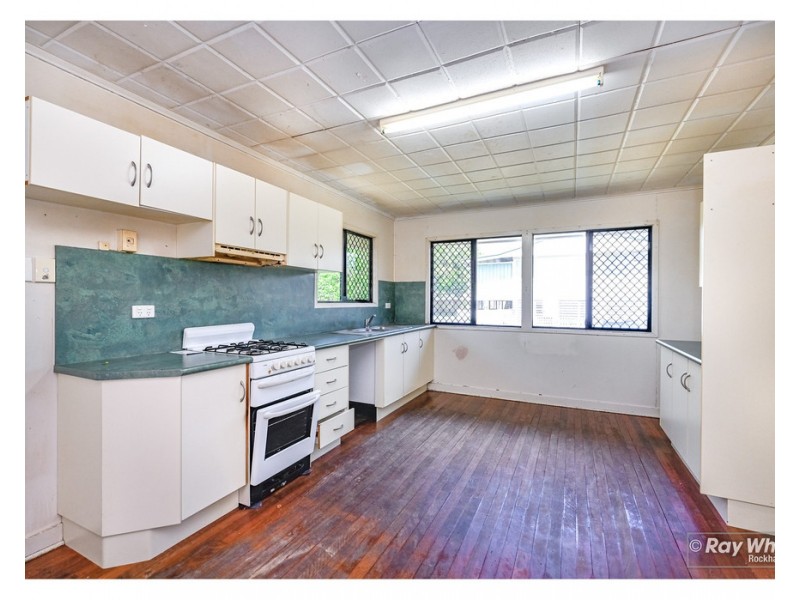 10 Wambool Street, West Rockhampton QLD 4700