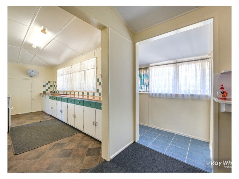 174 Peter Street, Berserker QLD 4701