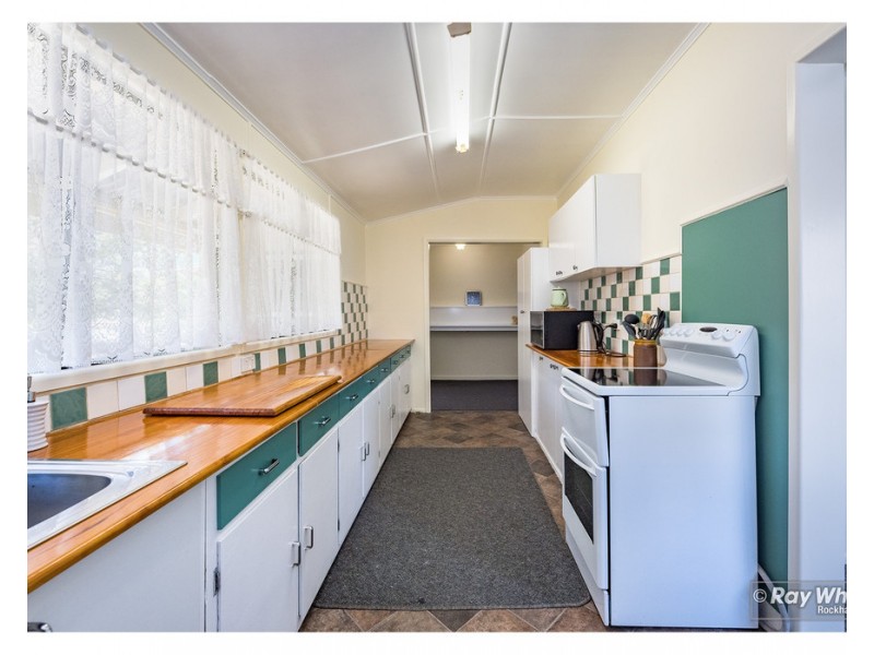174 Peter Street, Berserker QLD 4701
