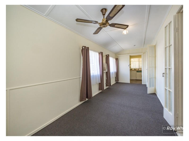 174 Peter Street, Berserker QLD 4701