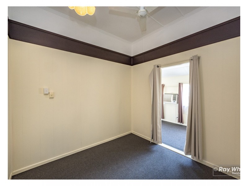 174 Peter Street, Berserker QLD 4701