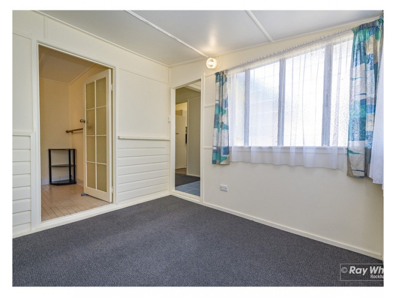 174 Peter Street, Berserker QLD 4701