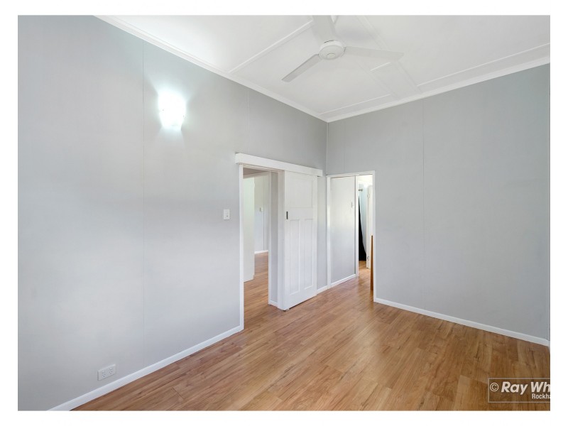 216 Lion Creek Road, Wandal QLD 4700