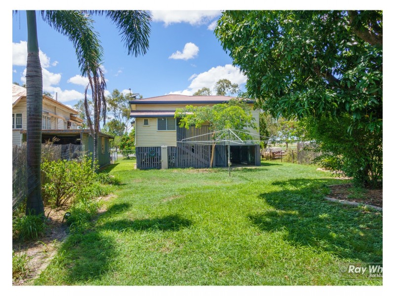 216 Lion Creek Road, Wandal QLD 4700