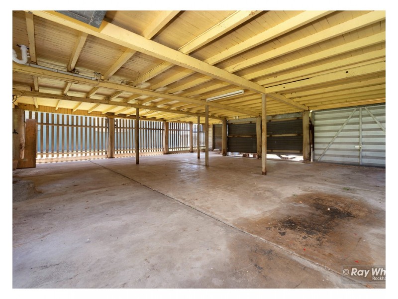 216 Lion Creek Road, Wandal QLD 4700