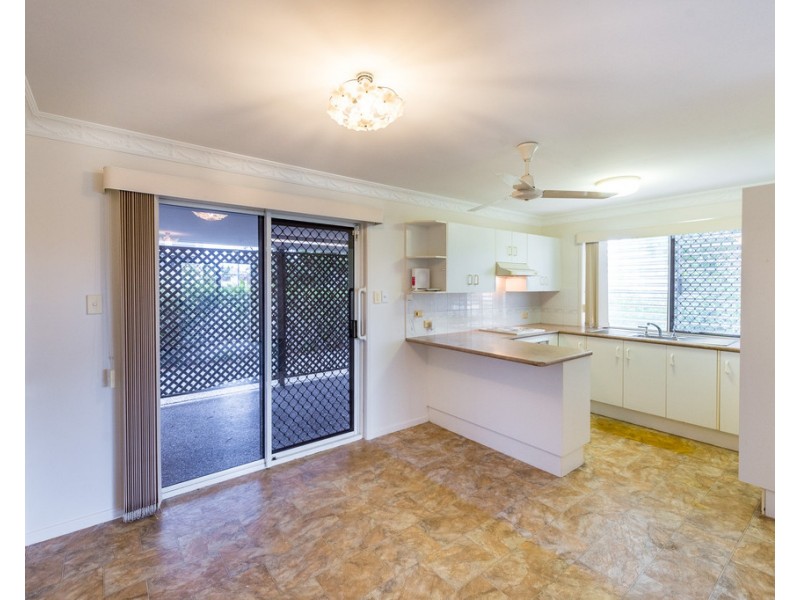 1/294 Waterloo Street, Berserker QLD 4701