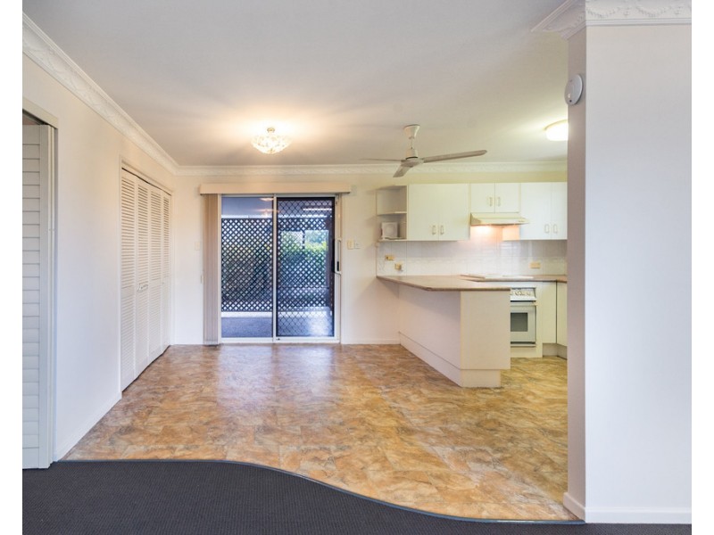 1/294 Waterloo Street, Berserker QLD 4701