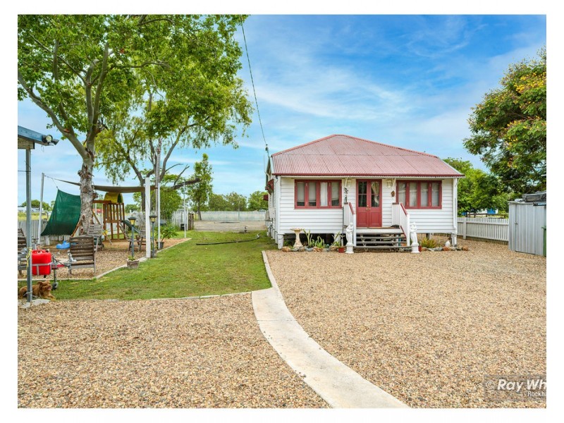 64 Osborne Road, Pink Lily QLD 4702