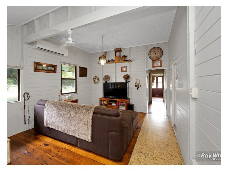 64 Osborne Road, Pink Lily QLD 4702