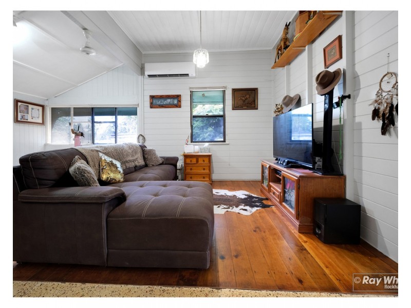 64 Osborne Road, Pink Lily QLD 4702