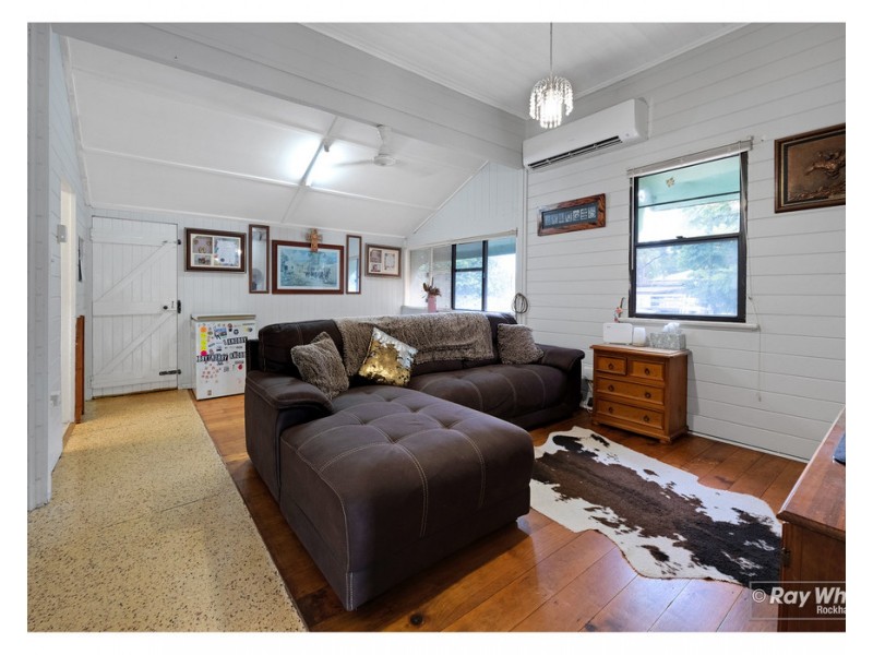 64 Osborne Road, Pink Lily QLD 4702