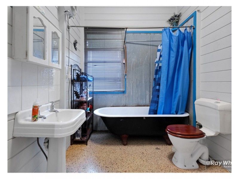 64 Osborne Road, Pink Lily QLD 4702