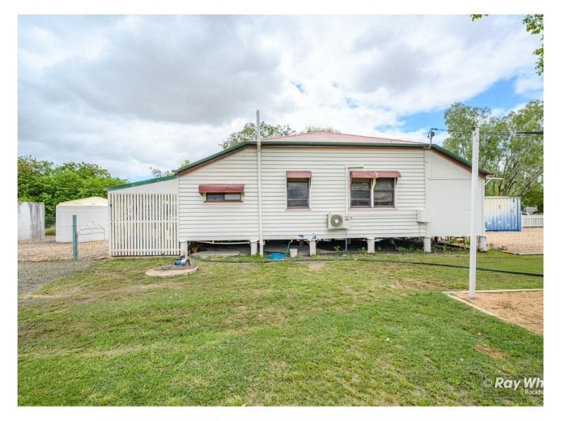 64 Osborne Road, Pink Lily QLD 4702