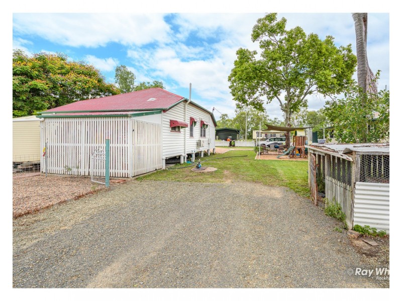 64 Osborne Road, Pink Lily QLD 4702