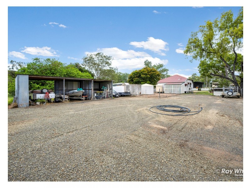 64 Osborne Road, Pink Lily QLD 4702