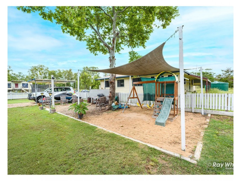 64 Osborne Road, Pink Lily QLD 4702