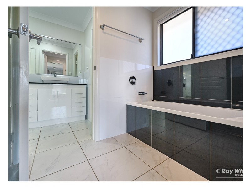 11 Jardine Court, Gracemere QLD 4702
