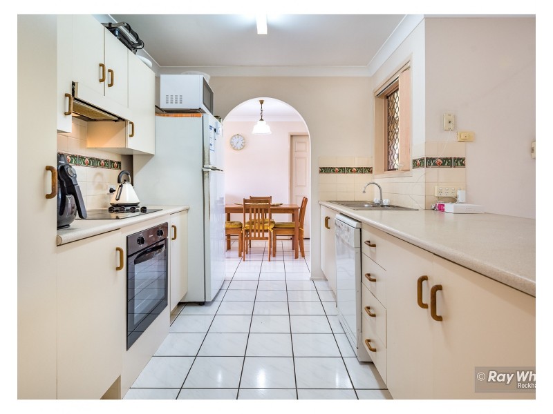 44 Carara Drive, Kawana QLD 4701