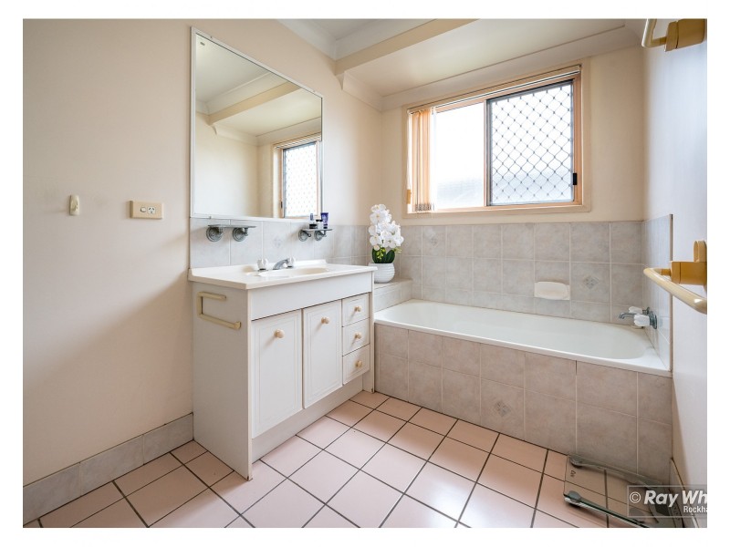 44 Carara Drive, Kawana QLD 4701