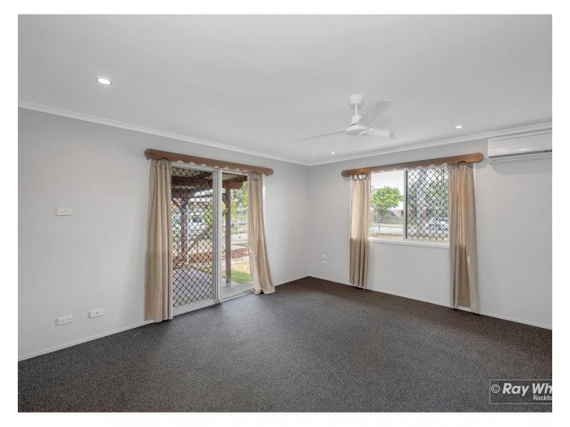 11 Hunt Street, Kawana QLD 4701