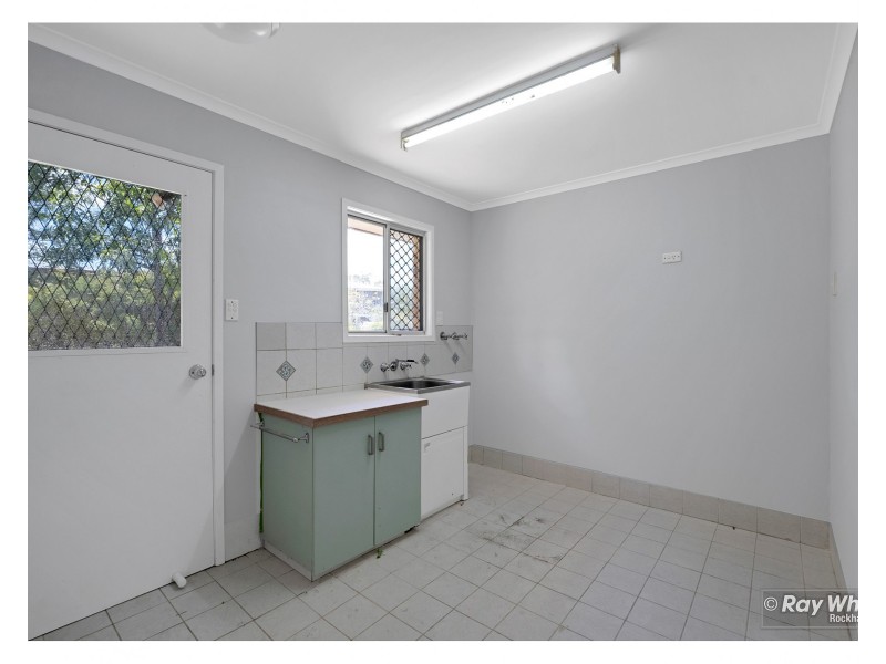 11 Hunt Street, Kawana QLD 4701