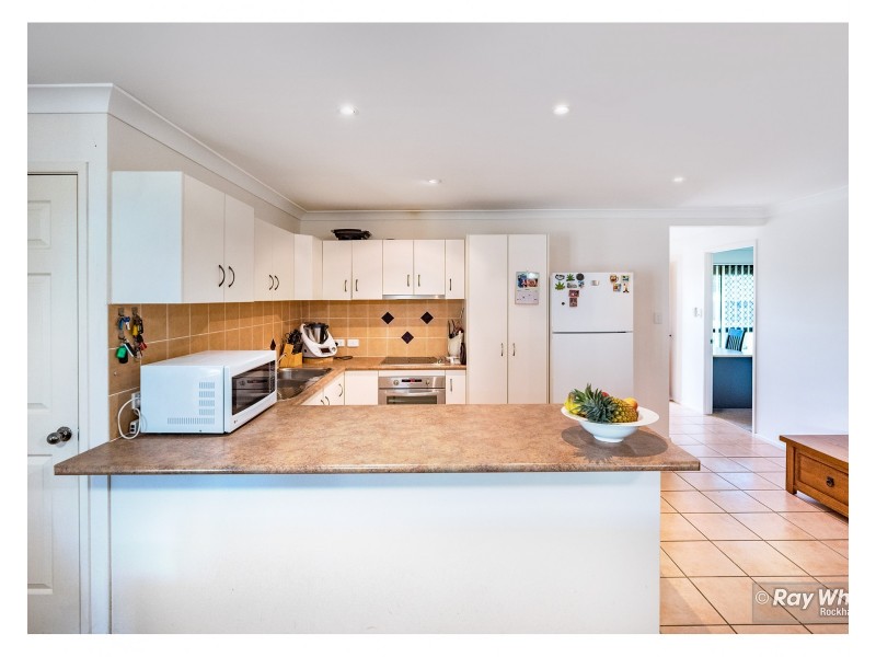 63 Buxton Drive, Gracemere QLD 4702