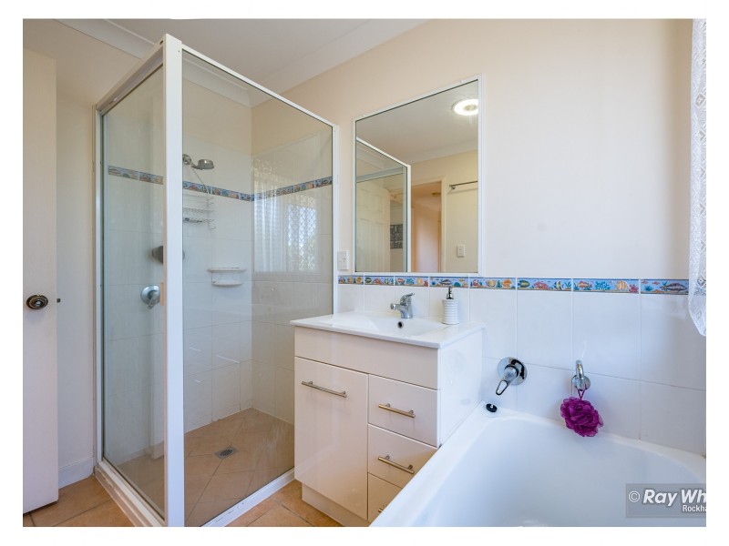 63 Buxton Drive, Gracemere QLD 4702