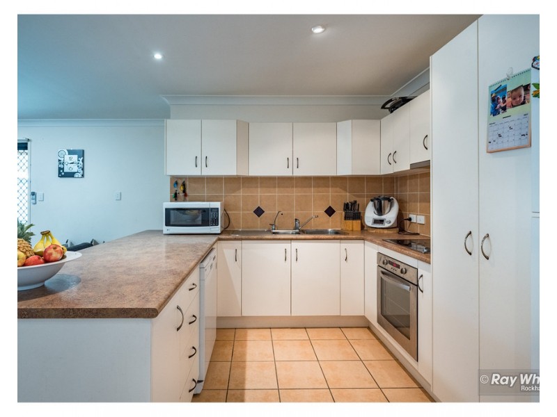 63 Buxton Drive, Gracemere QLD 4702