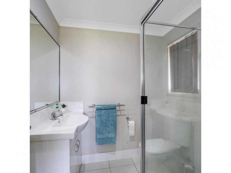 10 Tippett Crescent, Gracemere QLD 4702