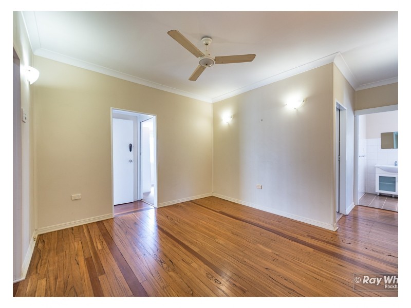 151 Earl Street, Berserker QLD 4701