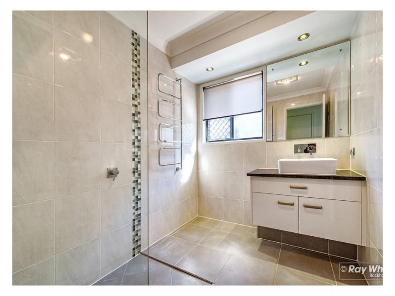 15 Hartley Street, Wandal QLD 4700