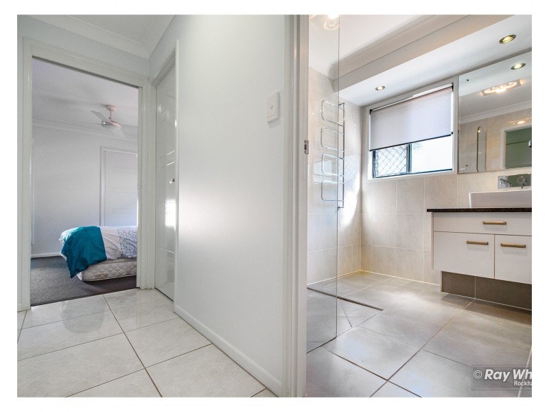 15 Hartley Street, Wandal QLD 4700