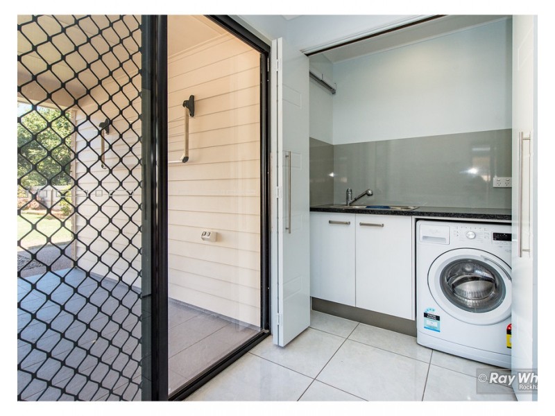 15 Hartley Street, Wandal QLD 4700