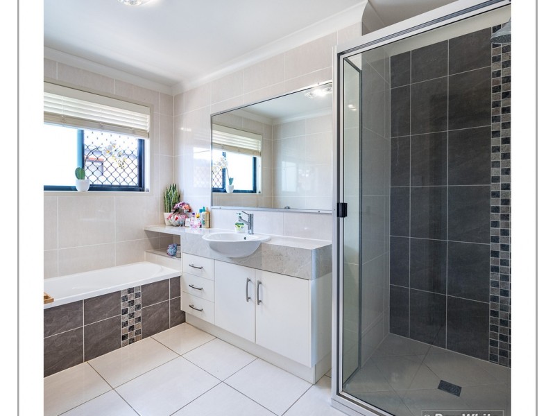 44 Jamie Crescent, Gracemere QLD 4702